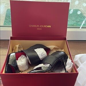 Charles Jourdan Glossy Black Heels